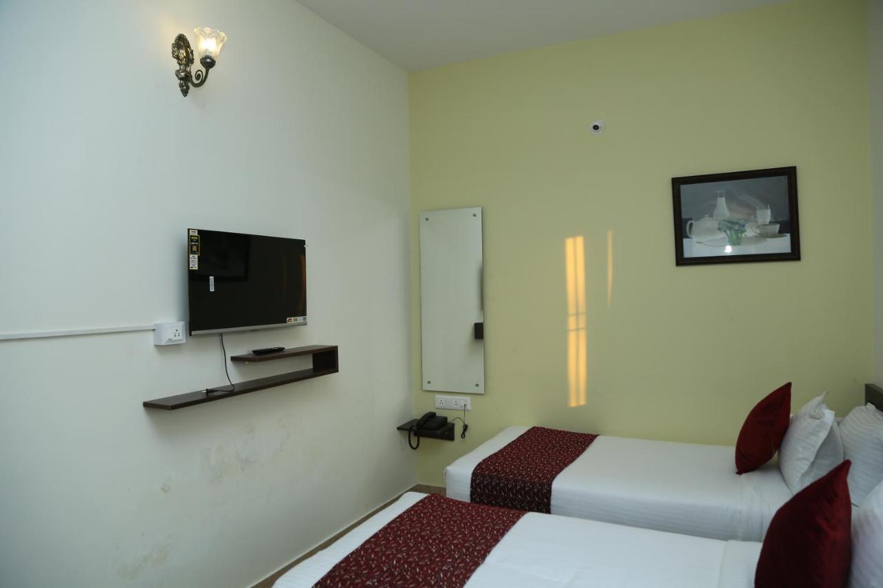 Hotel Bangalore Airport Inn, Airport Pickup & Drop Available 24X7 Yelahanka エクステリア 写真